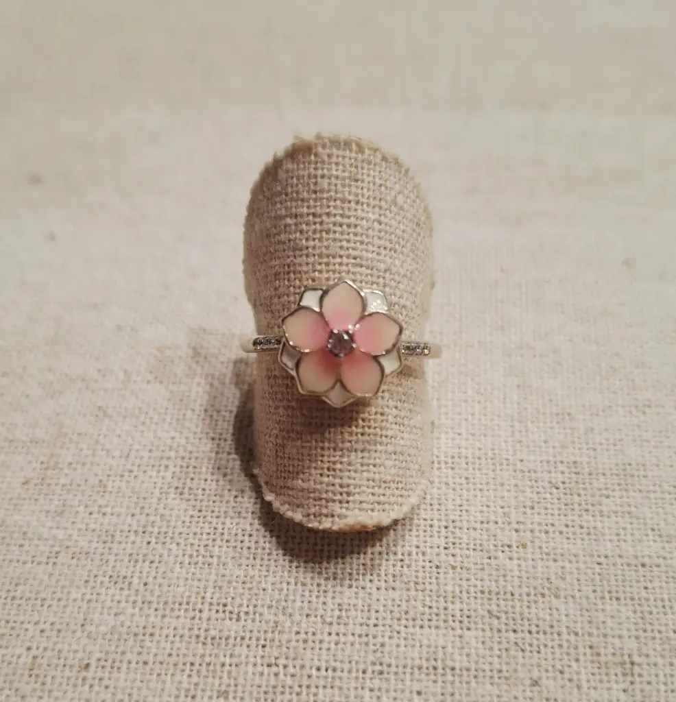 Bague Pandora " Magnolia ". Taille 50.
