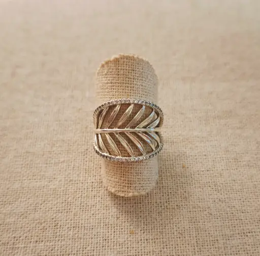 Bague Pandora " Feuille " Taille 50.