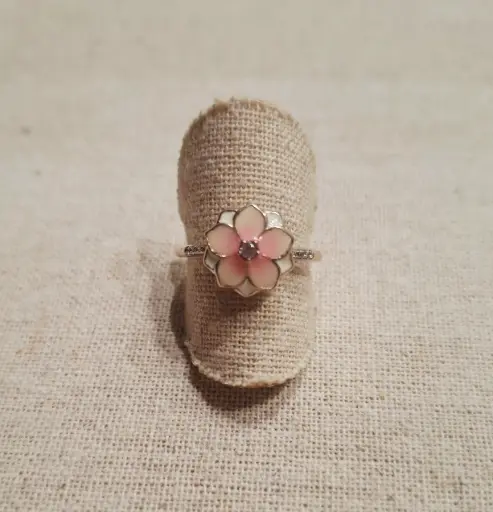 Bague Pandora " Magnolia ". Taille 54.