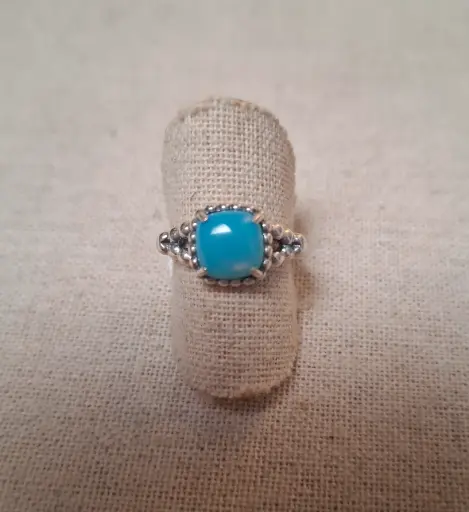 Bague Pandora. Taille 52